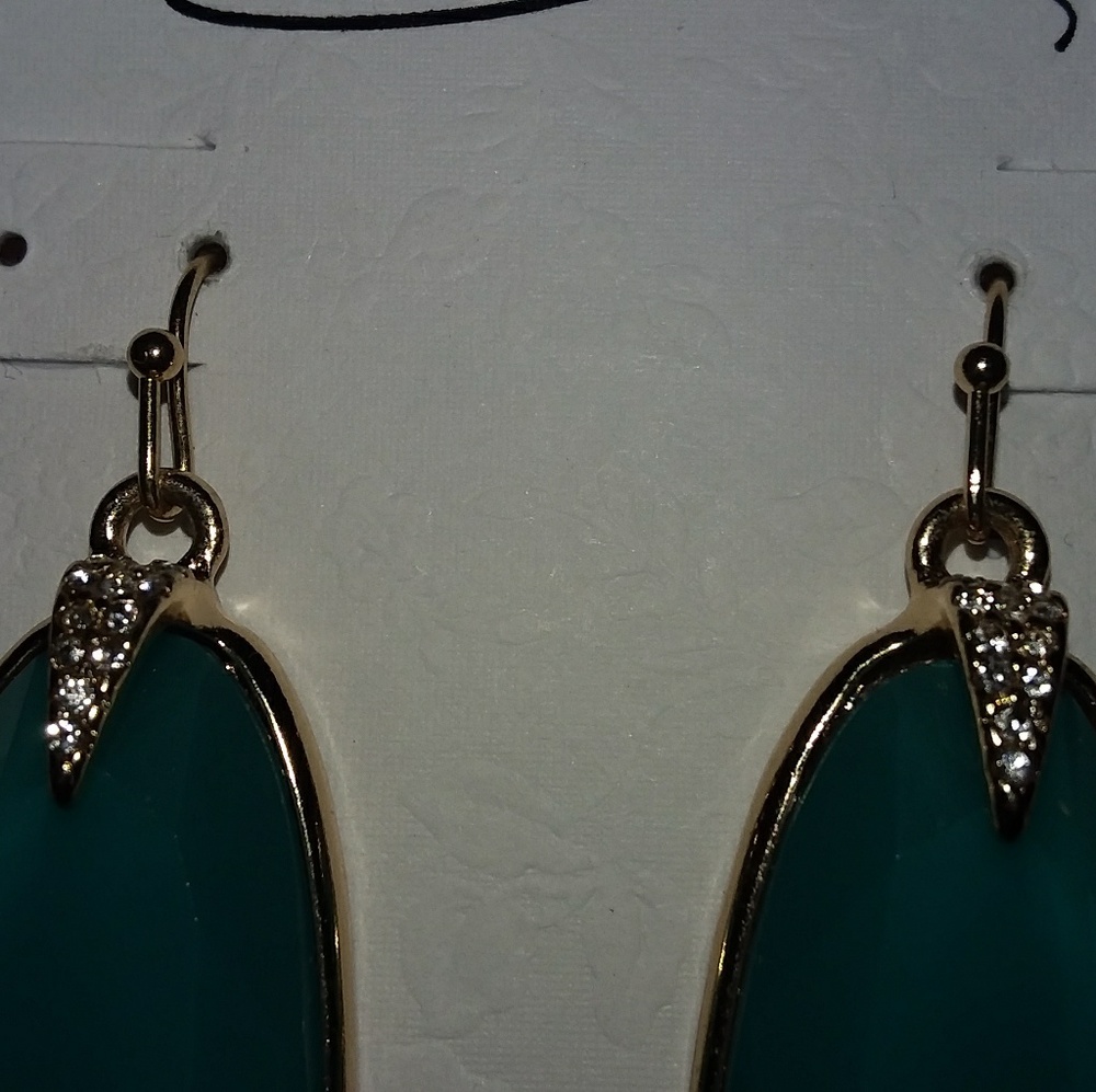 NWT Anna & Ava Earrings - Picture 3 of 3